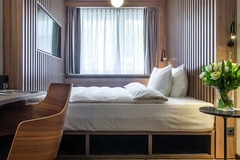 Cozy Small Room