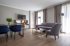 Suite living room