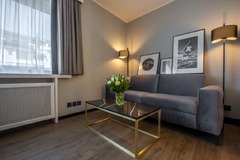 Suite with Kitchenette living room