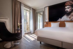 Suite bedroom