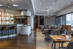 Rein Bar & Restaurant