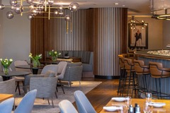 Rein Bar & Restaurant