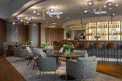 Rein Bar
