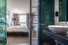 Standard Bathroom