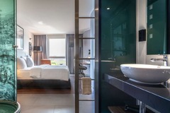 Standard Bathroom