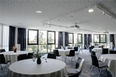 Airfield Lounge