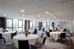 Airfield Lounge