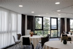 Airfield Lounge