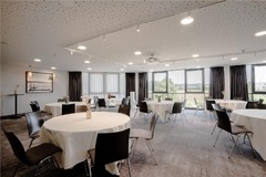 Airfield Lounge