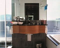 Penthouse Suite Bathroom