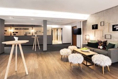 Meeting foyer