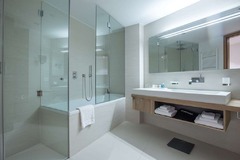 Guest Room Bath