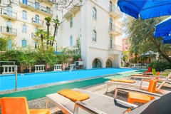 Pool - indoor