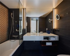 Premium Room Bath