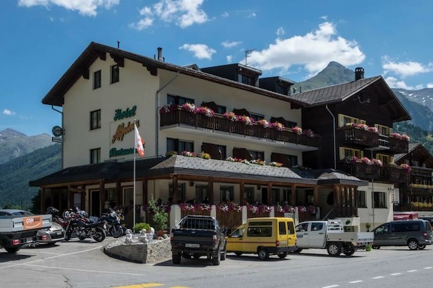 Hotel Alpina  Ulrichen