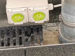 This restaurant has free e-bike chargers. Enjoy your favourite burger while your bike gets the needed energy.