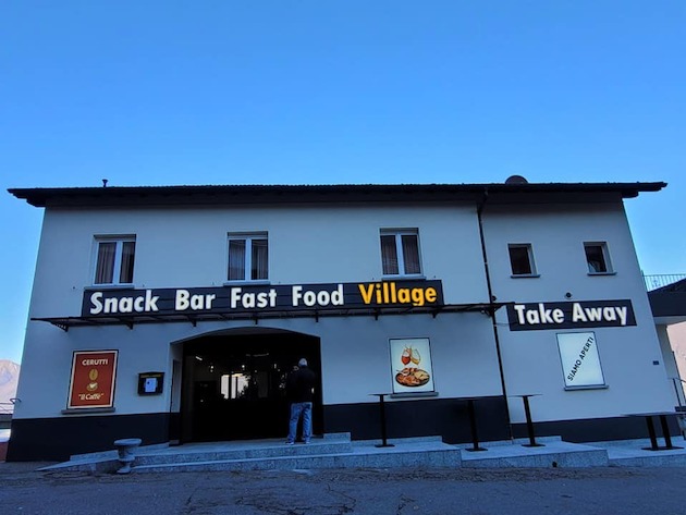 Snack Bar Pizzeria Village