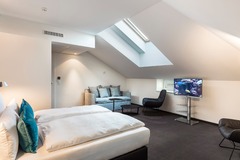 Hotel Motel One Basel - Room