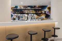 Lobby bar