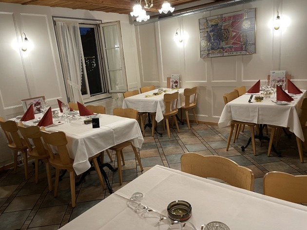 Rössli Mattstetten AG, zum staubigen Esel