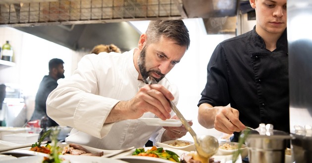 Gasthof zum goldenen Kreuz AG