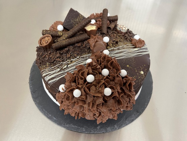 Mami's Bachstube by Cristina Klauser