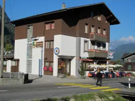 Tourist in 3860 Schattenhalb: